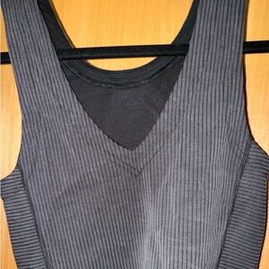 lululemon athletica Softstream Ribbed Tank Top Sz 6